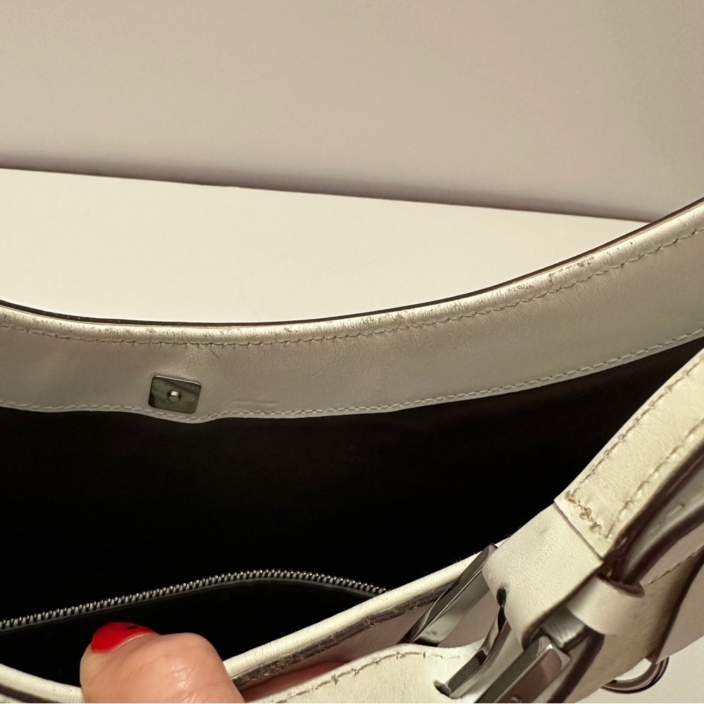 Gucci GG Canvas Cream Hobo Bag with Monogram Print and Leather Trim - Picture 7 of 12